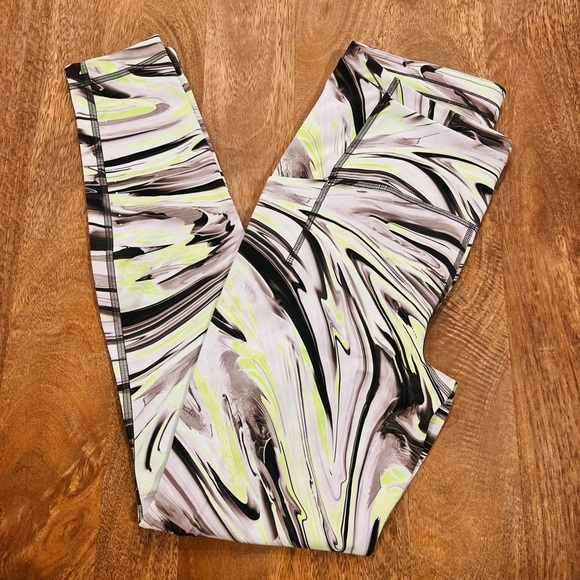 Lululemon Swift Speed High-Rise Crop 21" women’s size 8 - Picture 2 of 8